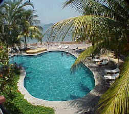 Oceanside pool at the Hotel Playa Santiago